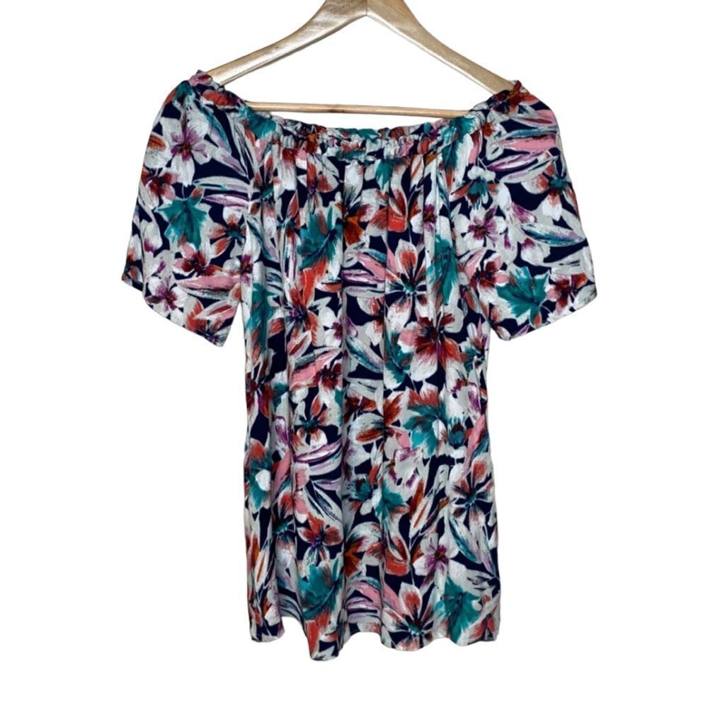Ella Moss Floral Top with Pockets